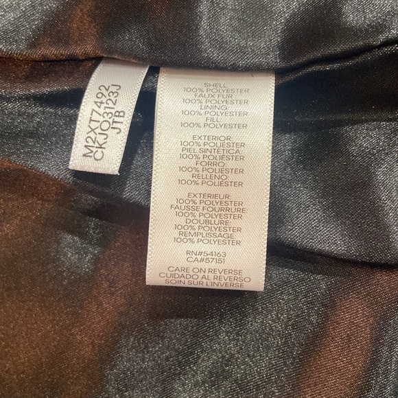 Calvin Klein Quilted Vest - Picture 5 of 6